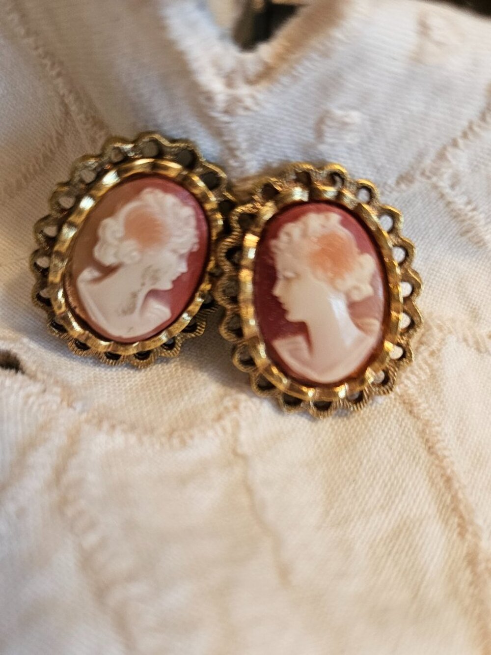 Vintage 1969 signed Coro cameo clip on earrings
